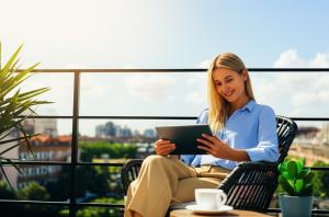 Imagem para o artigo: Invista com Confiança: Guia de Investimentos de Baixo Risco para Mulheres